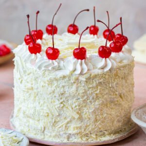 வொயிட் ஃபாரஸ்ட் கேக் (White Forest Cake)